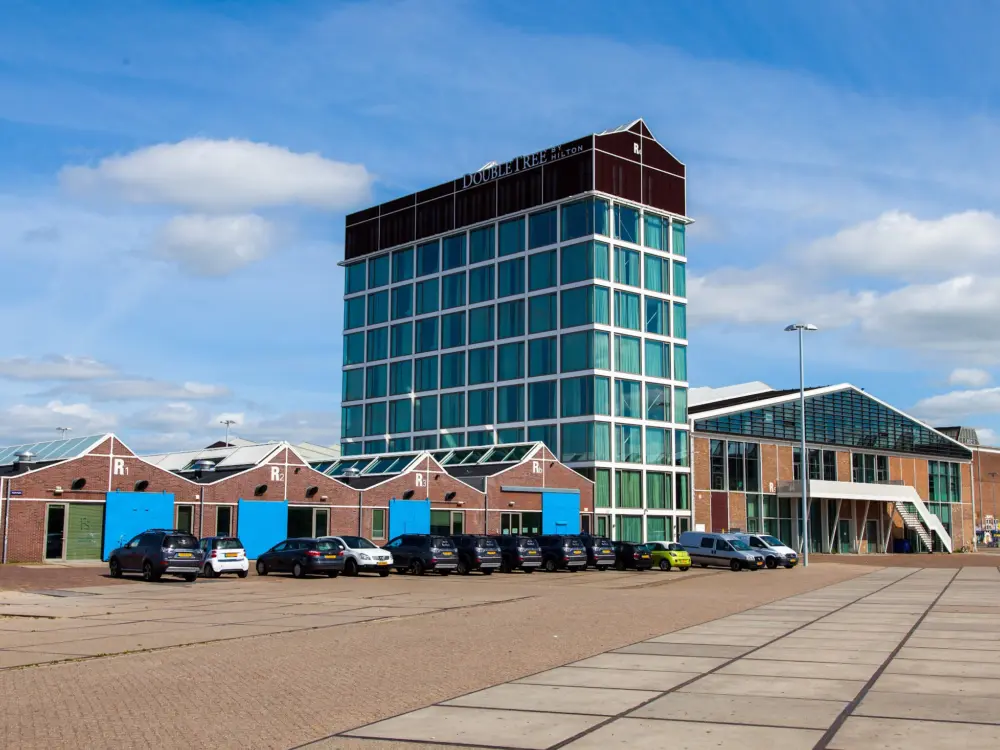 DoubleTree by Hilton Amsterdam - NDSM Wharf in Amsterdam
