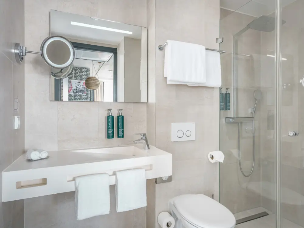 DoubleTree by Hilton Amsterdam - NDSM Wharf in Amsterdam
