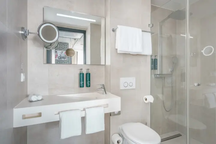 DoubleTree by Hilton Amsterdam - NDSM Wharf in Amsterdam