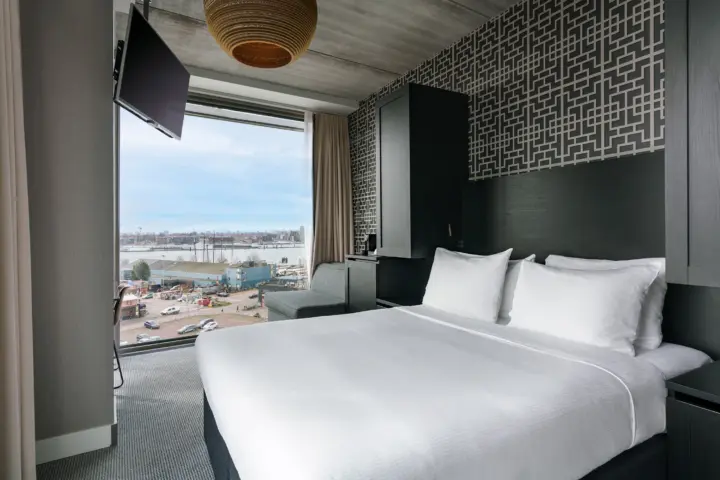 DoubleTree by Hilton Amsterdam - NDSM Wharf in Amsterdam
