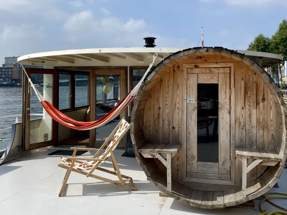Dreamship Somoya - B&B Boat Amsterdam in Amsterdam