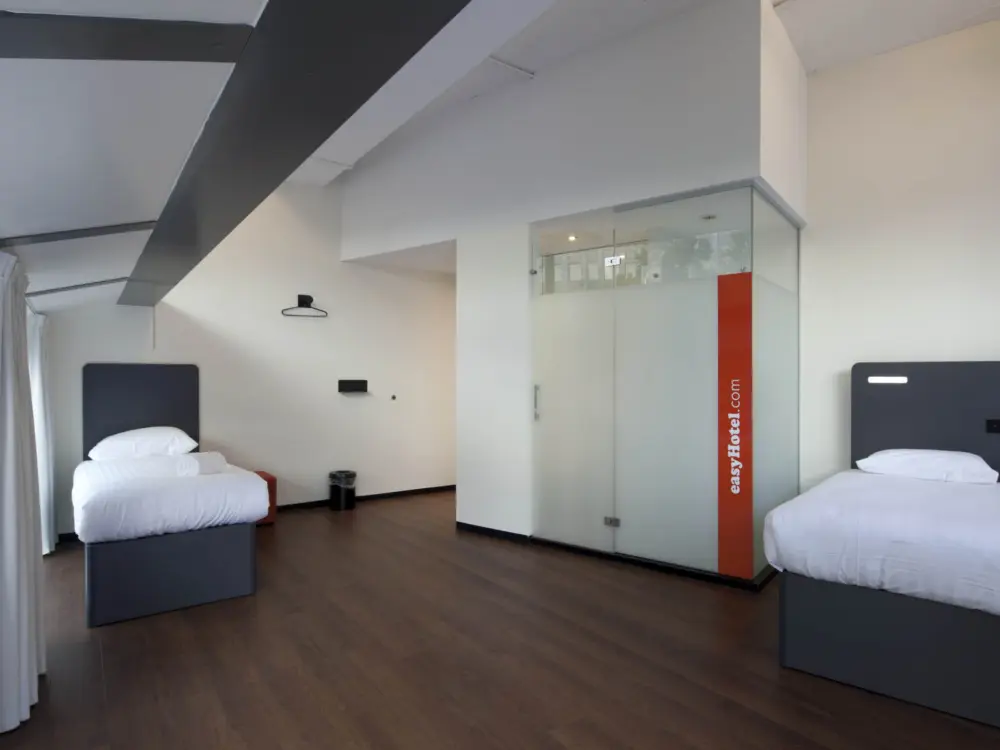 Hotel easyHotel Rotterdam City Centre in Rotterdam