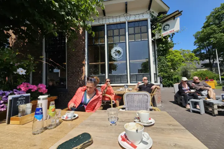 Restaurant Eetcafé Moeke Vaatstra in Zuidwolde