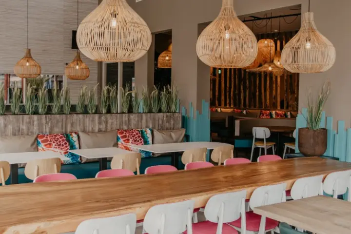 Restaurant foodcourt 42 in Renesse