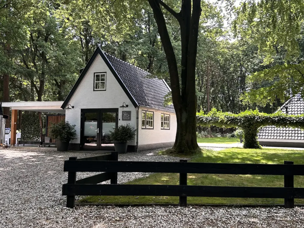 Bed & Breakfast Forest Inn meet & sleep in Ugchelen