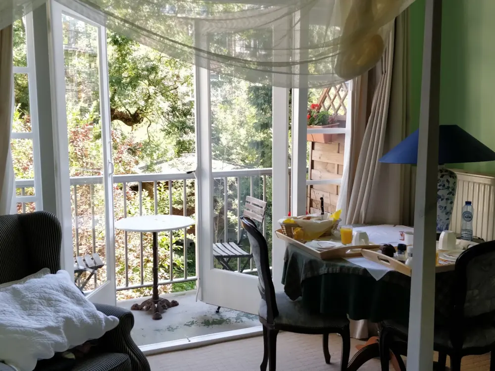 Bed & Breakfast Garden View Bed And Breakfast in Amsterdam