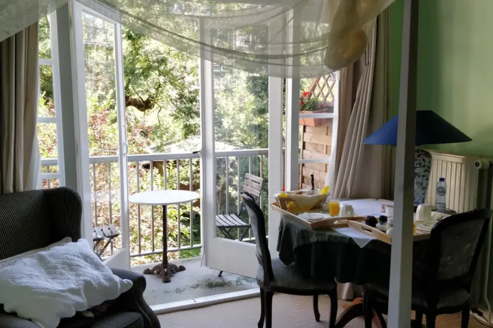 Bed & Breakfast Garden View Bed And Breakfast in Amsterdam