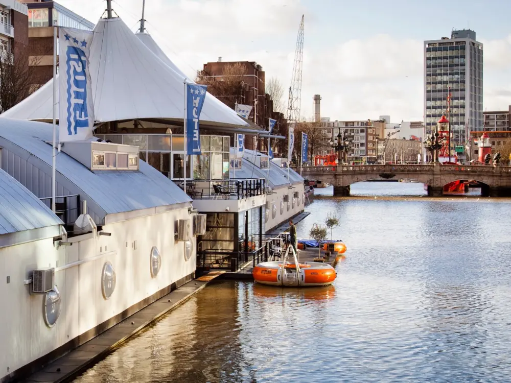 Hotel H2OTEL in Rotterdam