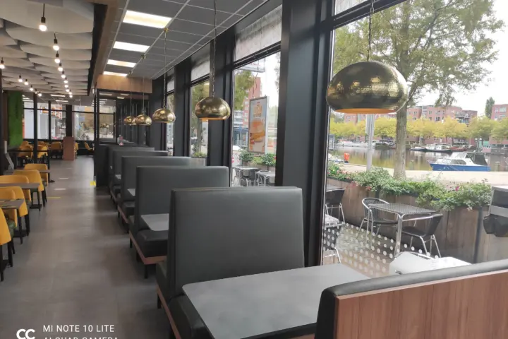 Restaurant Halal Fried Chicken in Amsterdam