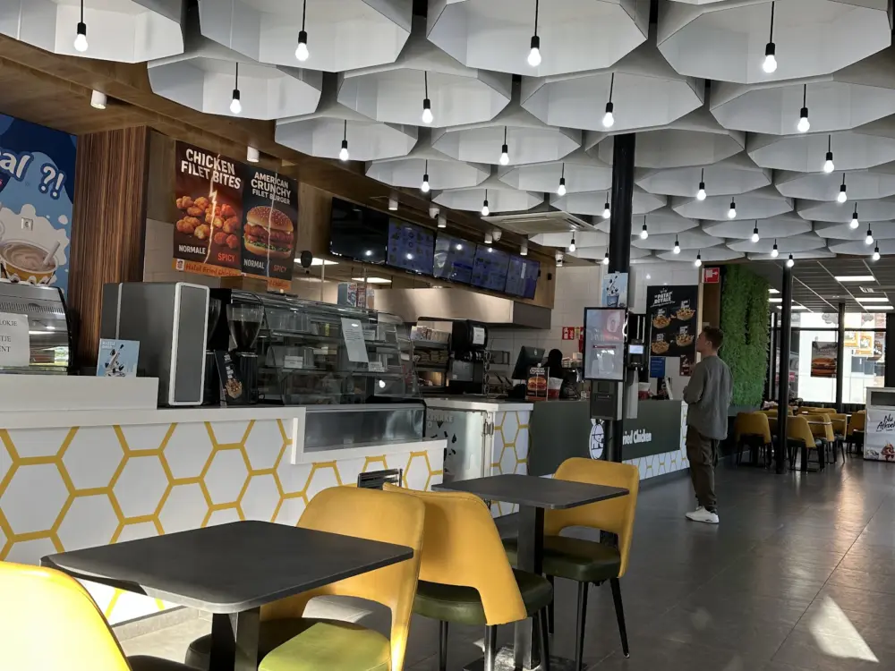 Restaurant Halal Fried Chicken in Amsterdam