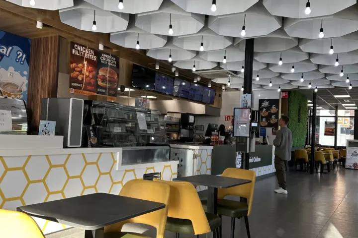 Restaurant Halal Fried Chicken in Amsterdam