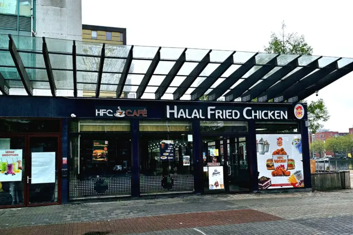 Restaurant Halal Fried Chicken in Amsterdam