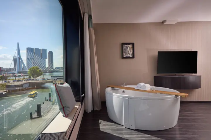 Haven Hotel Rotterdam, Curio Collection by Hilton in Rotterdam