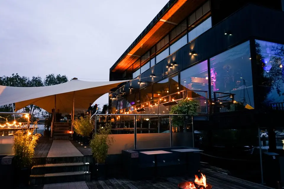 Restaurant Het Bosch Waterfront Kitchen in Amsterdam