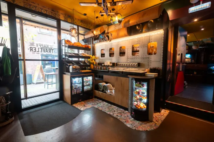Hotel/Bar The Happy Traveler in Groningen