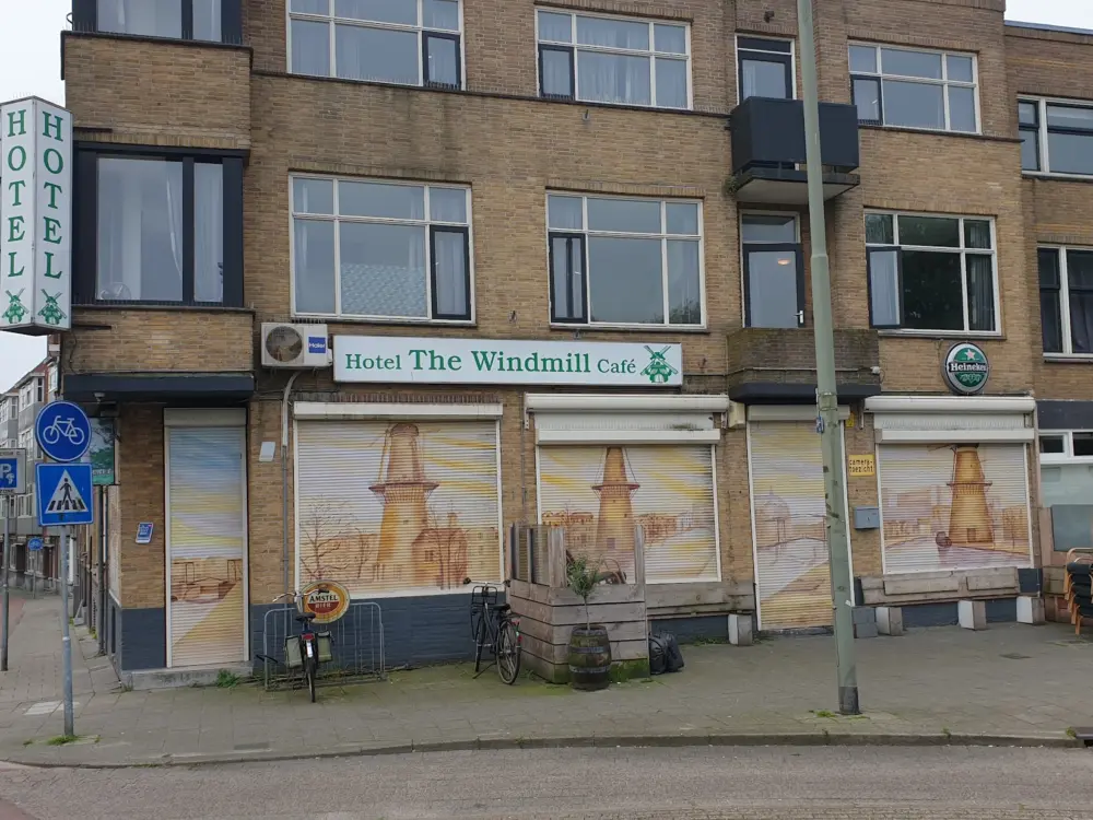 Hotel-café The Windmill in Schiedam