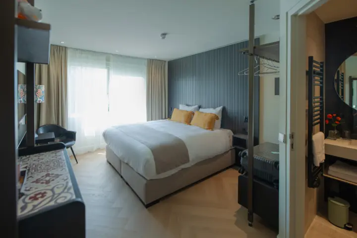 Hotel Herbergh Amsterdam Airport in Badhoevedorp
