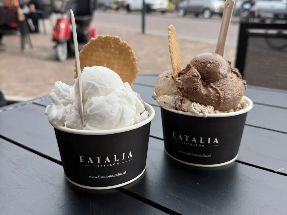 Restaurant IJssalon Eatalia Sneek in Sneek