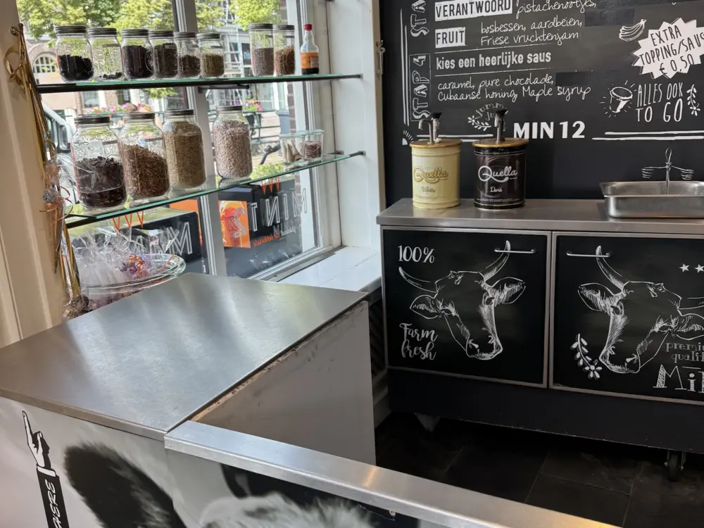 Restaurant IJssalon MIN12 in Sneek