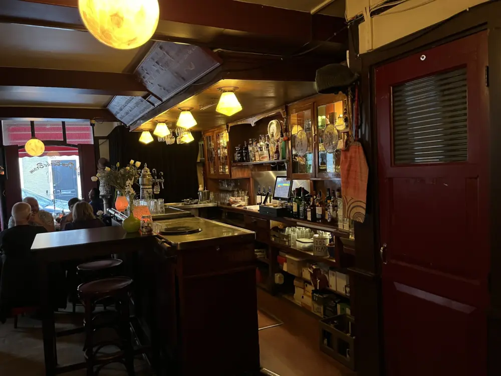 Restaurant In den berkebrom in Rotterdam