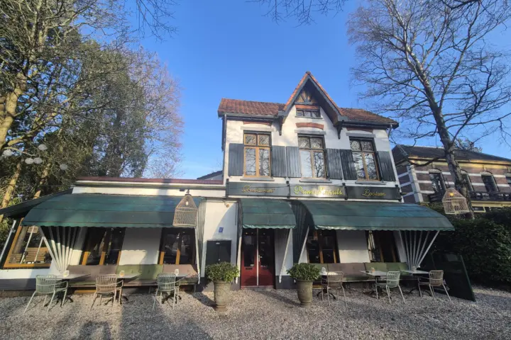 Jachtbar & Restaurant Prins Maurits Loolaan in Apeldoorn