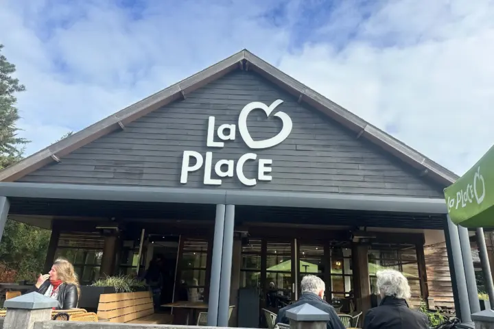 Restaurant La Place in Laren