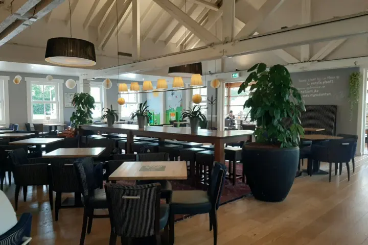 Restaurant La Place in Laren