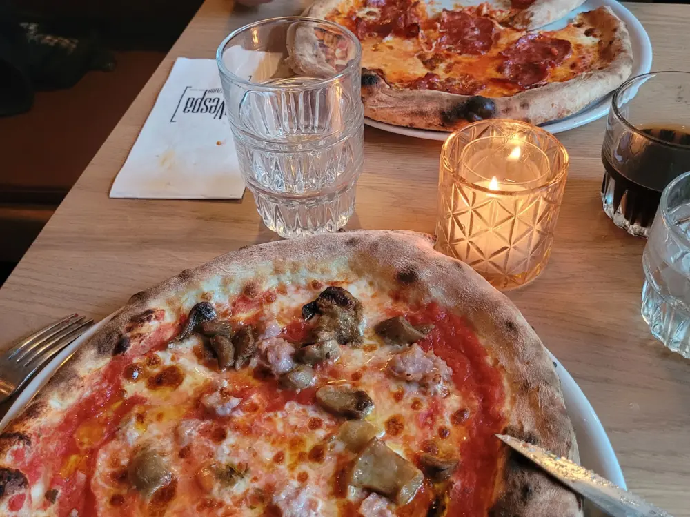 Restaurant La Vespa Laren in Laren