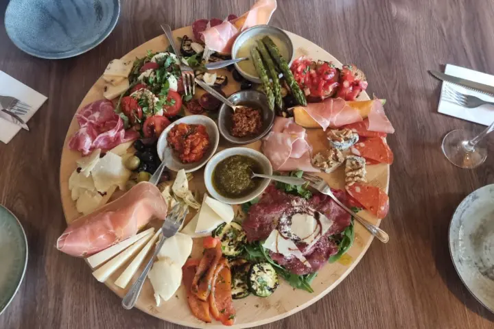 L'Abbraccio in Groningen