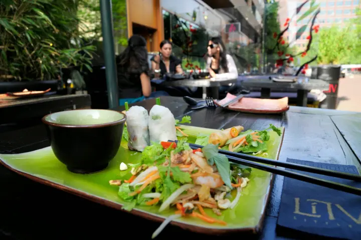 Restaurant Little V Rotterdam in Rotterdam