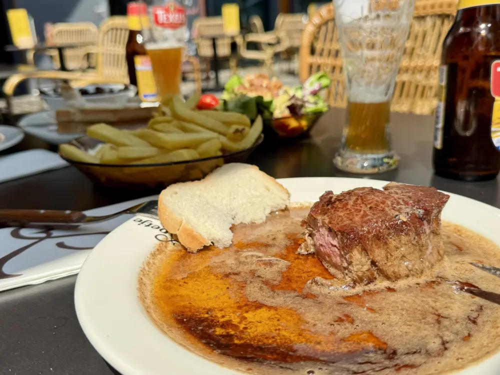 Restaurant Loetje Rotterdam Kop van Zuid in Rotterdam
