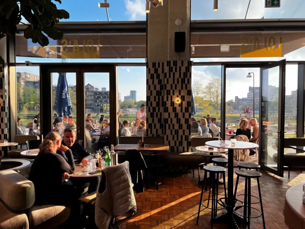 Lola's in Diemen