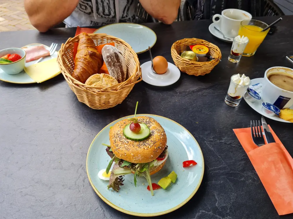Restaurant lunchroom la baguette in Burgh-Haamstede