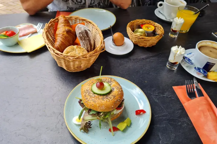 Restaurant lunchroom la baguette in Burgh-Haamstede