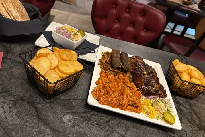 Restaurant Luxor Spareribsline in Rotterdam