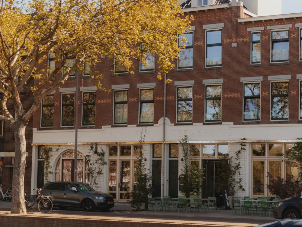 Hotel Man Met Bril Koffie Hotel in Rotterdam