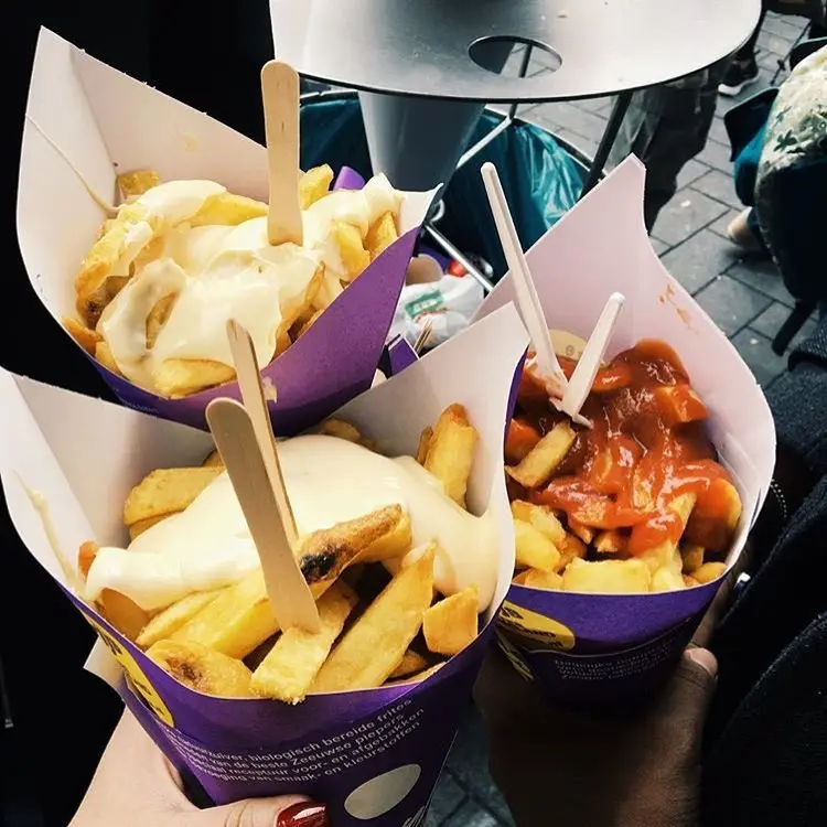 Restaurant Manneken Pis Damrak in Amsterdam