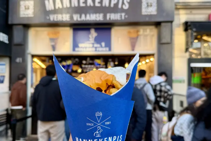 Restaurant Manneken Pis Damrak in Amsterdam