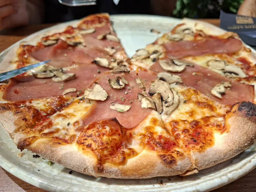Restaurant Marmaris Grill & Pizza Sloterdijk in Amsterdam