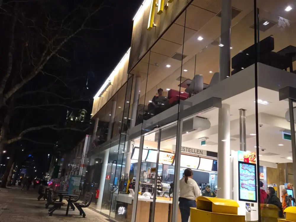 McDonald's Rotterdam Coolsingel 44 in Rotterdam