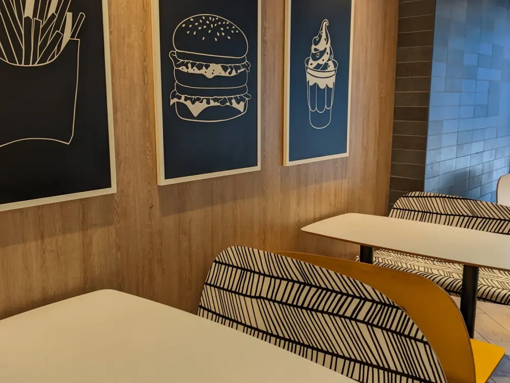McDonald's Rotterdam Zwart Janstraat in Rotterdam