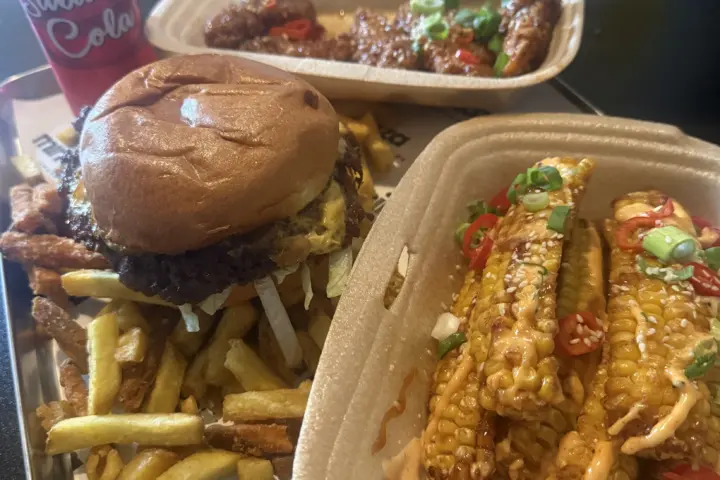 Restaurant Mimoza Smashburgers in Rotterdam
