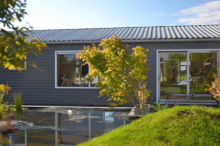 Morpheus Bed & Breakfast Houseboat in Amsterdam