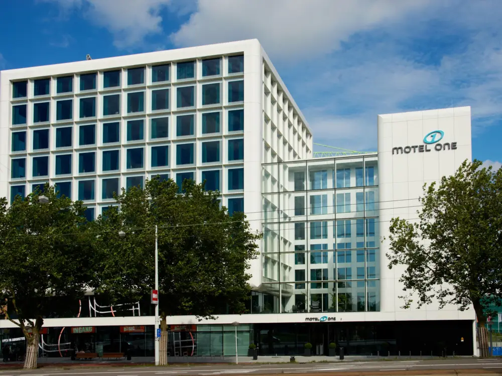 Hotel Motel One Amsterdam in Amsterdam