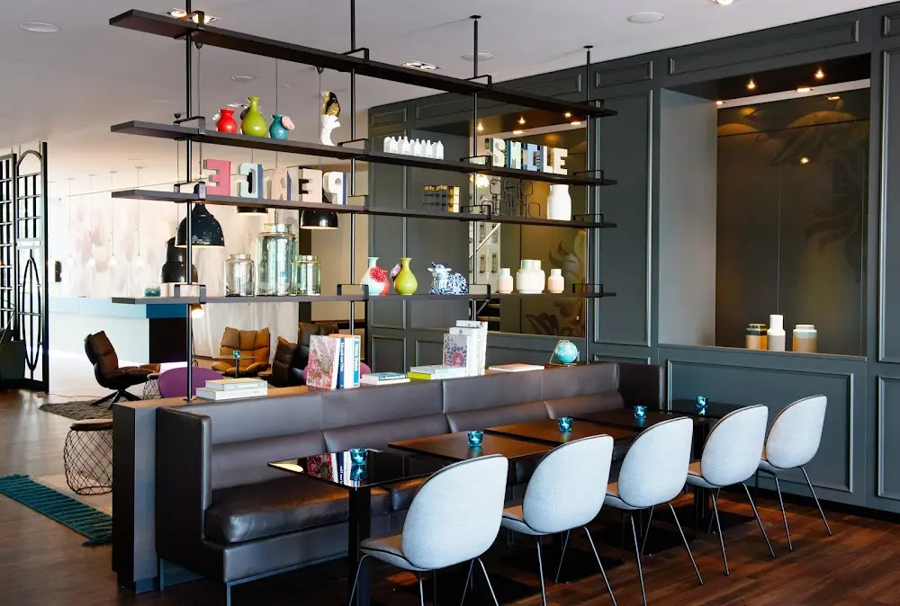 Hotel Motel One Amsterdam in Amsterdam