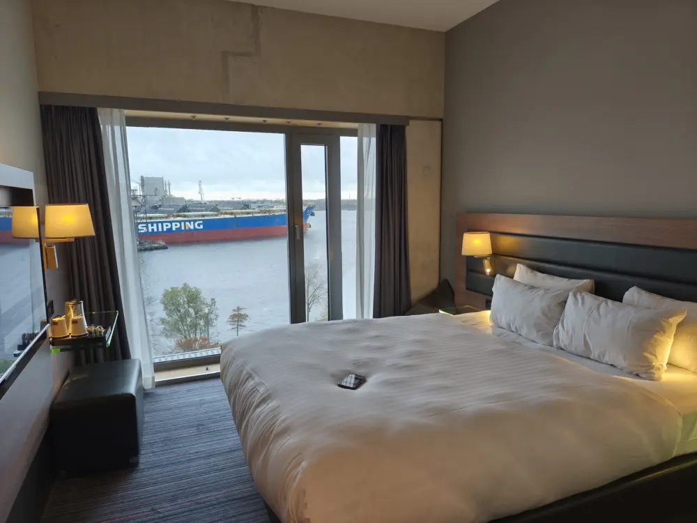 Hotel Moxy Amsterdam Houthavens in Amsterdam