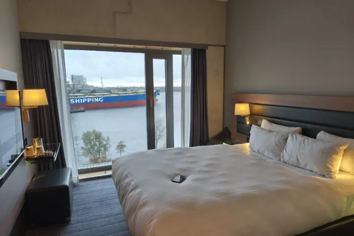 Hotel Moxy Amsterdam Houthavens in Amsterdam