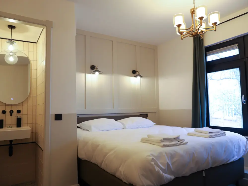 Hotel Mr. Lewis in Rotterdam