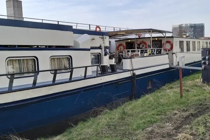 Bed & Breakfast MS Mecklenburg in Groningen