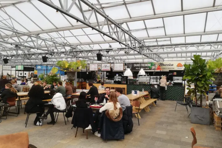 Restaurant Muzzica Bernoulliborg in Groningen